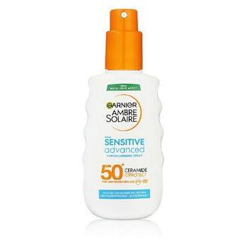 GARNIER Ambre Solaire Hypoallergenic SPF50+ Opaľovací sprej 150 ml (Opaľovacie spreje) - Vodeodolné