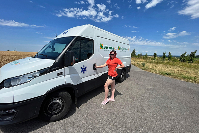 Kráska za volantom búra mýty