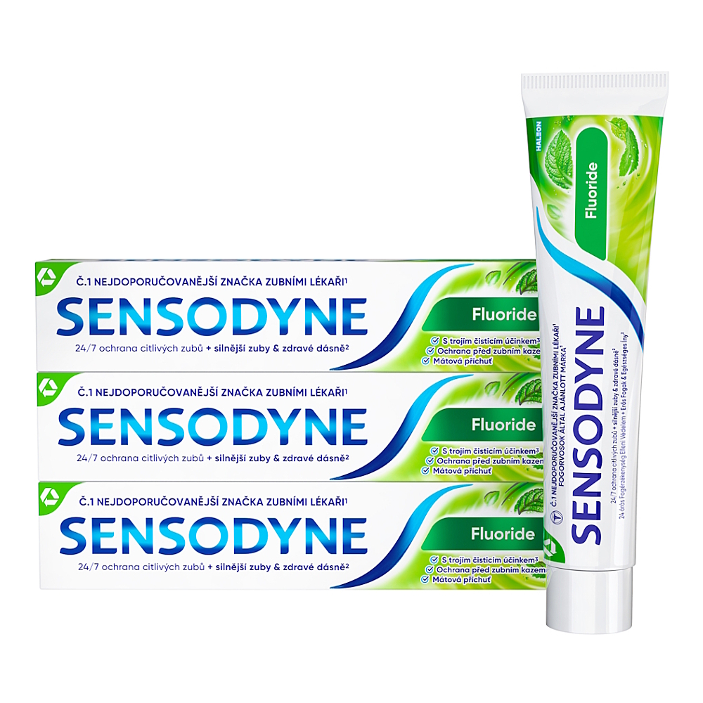 SENSODYNE Fluoride Zubná pasta 3 x 75 ml