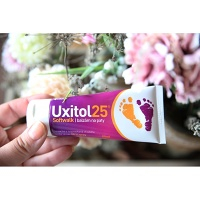 UXITOL 25 Softwalk balzam na popraskané a tvrdé päty 50 ml